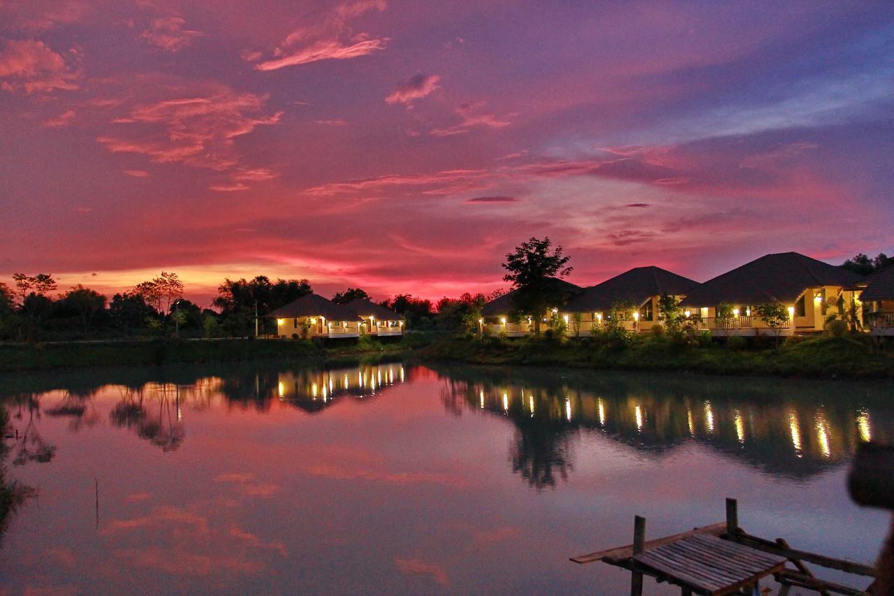 Pirom Lake And Resort Si Maha Phot Exterior photo