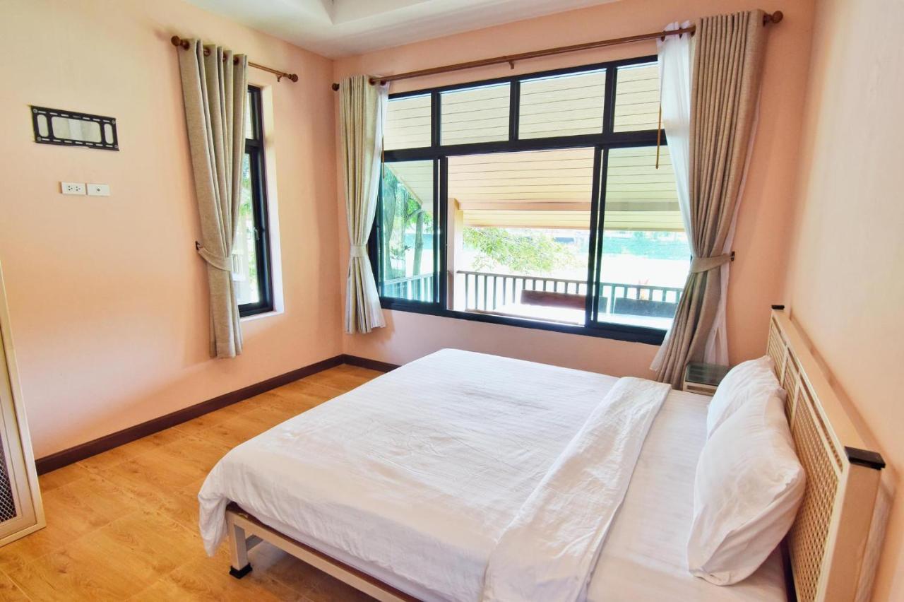 Pirom Lake And Resort Si Maha Phot Exterior photo